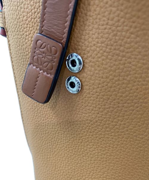 LOEWE（ロエベ）LOEWE (ロエベ) ポケット　スモールショルダーポーチ ブラウン サイズ:-の古着・服飾アイテム