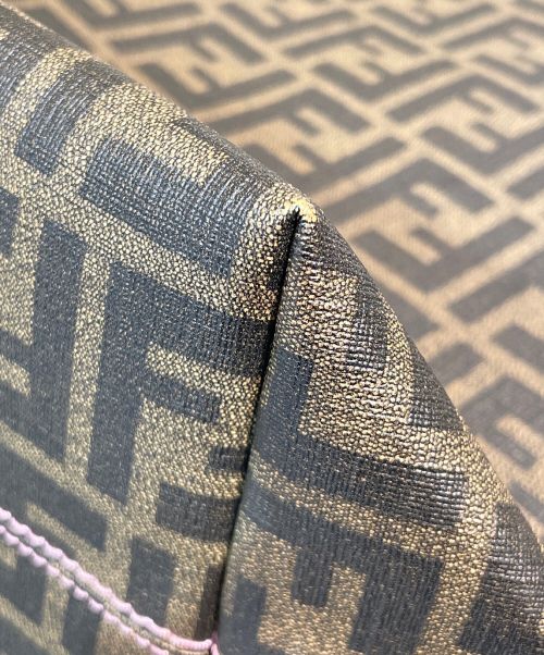 FENDI（フェンディ）FENDI (フェンディ) ズッカ柄トートバッグ ブラウン サイズ:-の古着・服飾アイテム