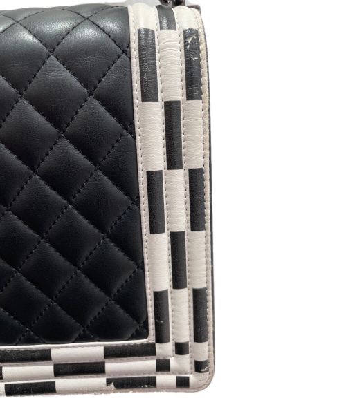 CHANEL（シャネル）CHANEL (シャネル) チェッカーボードトリムバッグ ブラック×ホワイト サイズ:-の古着・服飾アイテム