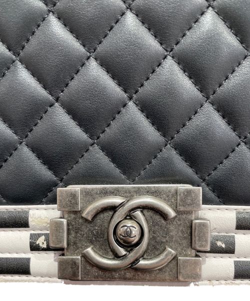 CHANEL（シャネル）CHANEL (シャネル) チェッカーボードトリムバッグ ブラック×ホワイト サイズ:-の古着・服飾アイテム