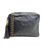 CHANELシャネル）の古着「タッセル付きショルダーバッグ」｜ブラック