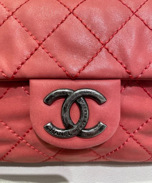 CHANEL（シャネル）CHANEL (シャネル) チェーンショルダーバッグ レッドの古着・服飾アイテム