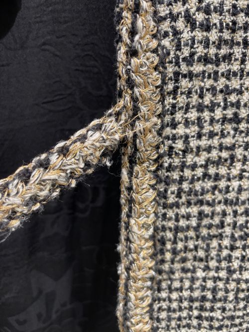 CHANEL（シャネル）CHANEL (シャネル) セットアップスーツ ベージュ×ブラック サイズ:38の古着・服飾アイテム