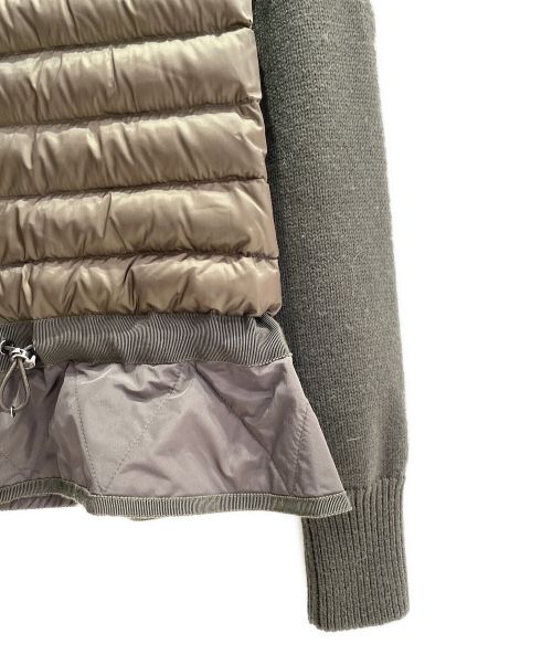 MONCLER（モンクレール）MONCLER (モンクレール) フリル付き切替ダウンニット カーキ サイズ:Mの古着・服飾アイテム