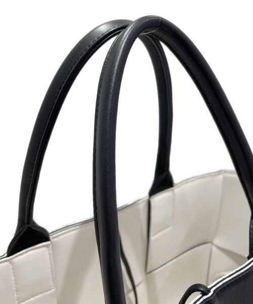 BOTTEGA VENETA（ボッテガベネタ）BOTTEGA VENETA (ボッテガベネタ) ザ アルコトート ブラックの古着・服飾アイテム