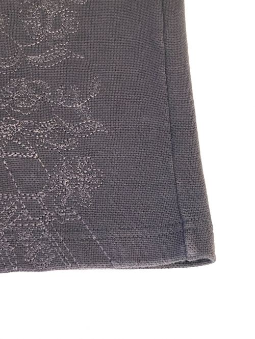 LOUIS VUITTON（ルイ ヴィトン）LOUIS VUITTON (ルイ ヴィトン) Embroidery Notre Dame Cathedral Tee グレー サイズ:Mの古着・服飾アイテム