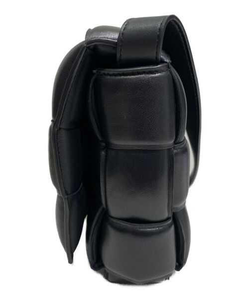 BOTTEGA VENETA（ボッテガベネタ）BOTTEGA VENETA (ボッテガベネタ) パデット カセット ブラック サイズ:-の古着・服飾アイテム