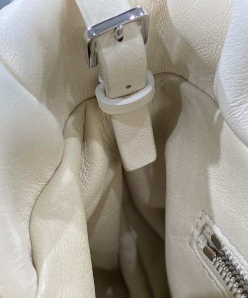 THE ROW（ザ ロウ）THE ROW (ザ ロウ) BOURSE BAG アイボリーの古着・服飾アイテム