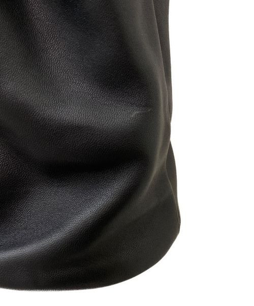 Salvatore Ferragamo（サルヴァトーレ フェラガモ）Salvatore Ferragamo (サルヴァトーレ フェラガモ) FERRAGAMO CAGE BAG ブラックの古着・服飾アイテム