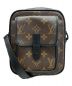 LOUIS VUITTON（ルイ ヴィトン）の古着「マカサー クリストファー・ウエアラブル ウォレット」｜ブラウン×ブラック