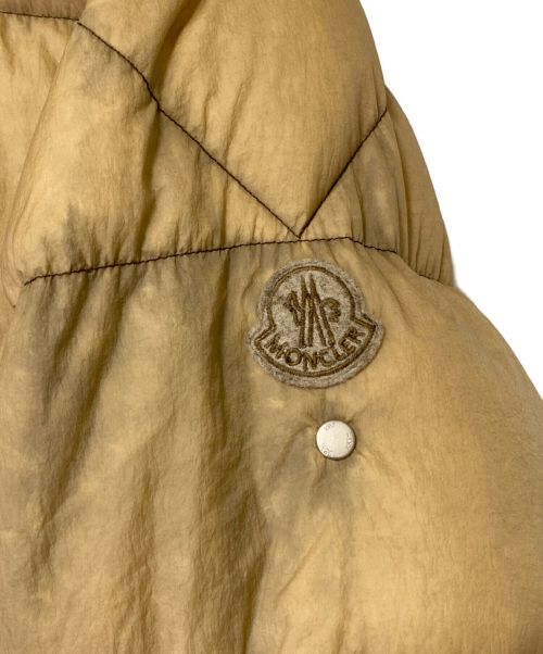 MONCLER（モンクレール）MONCLER (モンクレール) ALMOND GIUBBOTTO ベージュ サイズ:3の古着・服飾アイテム