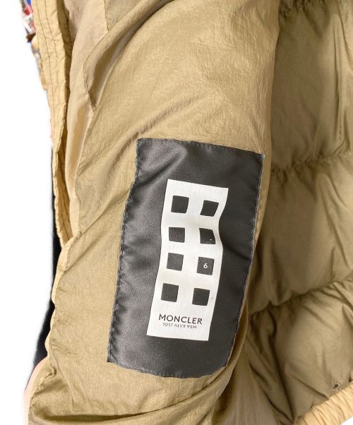 MONCLER（モンクレール）MONCLER (モンクレール) ALMOND GIUBBOTTO ベージュ サイズ:3の古着・服飾アイテム