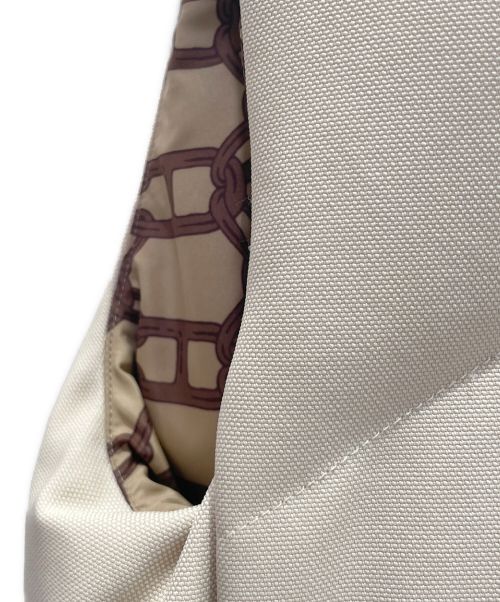 HERMES（エルメス）HERMES (エルメス) ロングダウンベスト アイボリー サイズ:34の古着・服飾アイテム