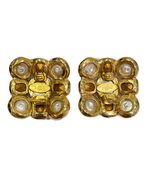 CHANEL（シャネル）CHANEL (シャネル) ヴィンテージパールラインストーンイヤリング ゴールド×ホワイトの古着・服飾アイテム