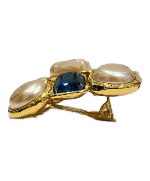 CHANEL（シャネル）CHANEL (シャネル) ヴィンテージパールラインストーンイヤリング ゴールド×ホワイトの古着・服飾アイテム