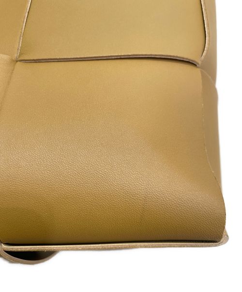 BOTTEGA VENETA（ボッテガベネタ）BOTTEGA VENETA (ボッテガベネタ) ミディアムアルコトートバッグ ブラウン サイズ:ミディアムの古着・服飾アイテム