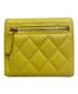CHANEL (シャネル) マトラッセコンパクトウォレット イエロー：90000円