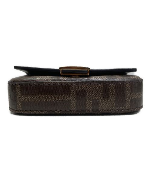 FENDI（フェンディ）FENDI (フェンディ) ナノバケットチャーム ブラウンの古着・服飾アイテム