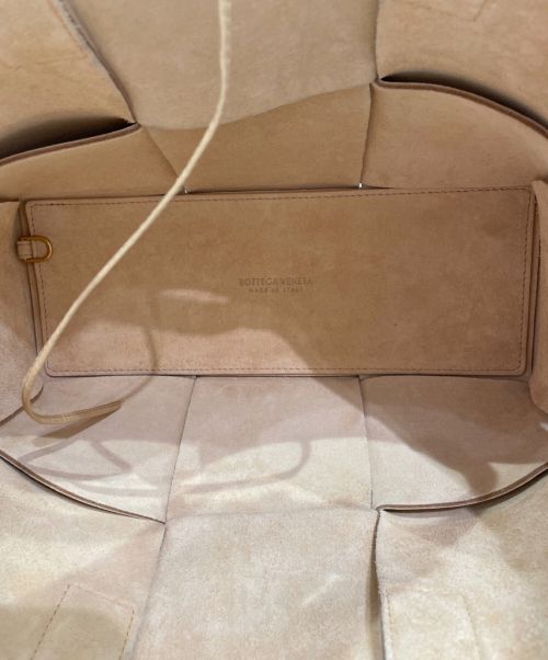BOTTEGA VENETA（ボッテガベネタ）BOTTEGA VENETA (ボッテガベネタ) スモール アルコ トートバッグ アーモンドベージュ サイズ:スモールの古着・服飾アイテム