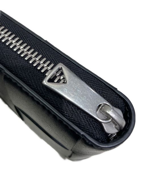 BOTTEGA VENETA（ボッテガベネタ）BOTTEGA VENETA (ボッテガベネタ) カセット ジップアラウンドウォレット ブラックの古着・服飾アイテム
