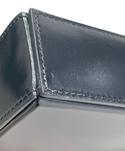 CELINE（セリーヌ）CELINE (セリーヌ) トリオンフ ミニチェーンボックス シャイニーカーフスキン ブラックの古着・服飾アイテム