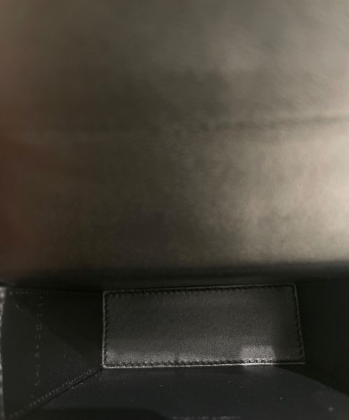 CELINE（セリーヌ）CELINE (セリーヌ) トリオンフ ミニチェーンボックス シャイニーカーフスキン ブラックの古着・服飾アイテム