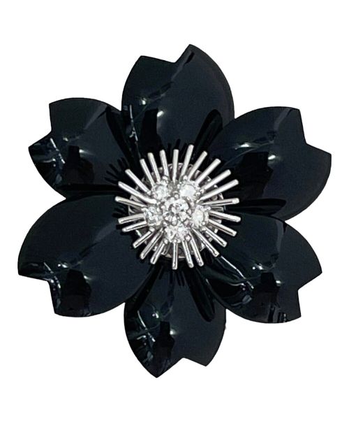 VAN CLEEF & ARPELS（ヴァンクリーフ＆アーペル）VAN CLEEF & ARPELS (ヴァンクリーフ＆アーペル) ローズドノエルクリップ ミディアム サイズ:ミディアムの古着・服飾アイテム