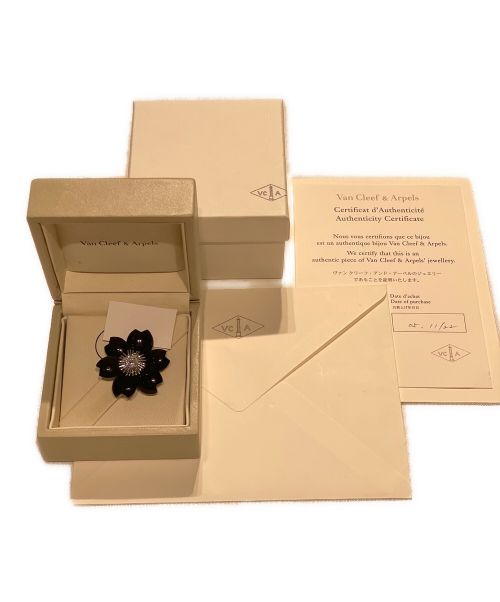 VAN CLEEF & ARPELS（ヴァンクリーフ＆アーペル）VAN CLEEF & ARPELS (ヴァンクリーフ＆アーペル) ローズドノエルクリップ ミディアム サイズ:ミディアムの古着・服飾アイテム