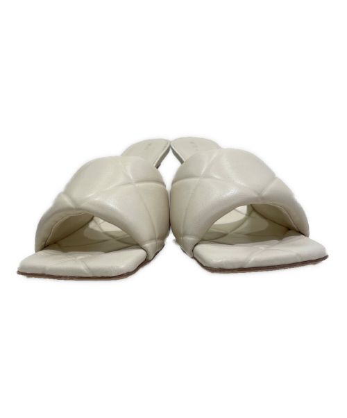 BOTTEGA VENETA（ボッテガベネタ）BOTTEGA VENETA (ボッテガベネタ) リドサンダル アイボリー サイズ:38の古着・服飾アイテム