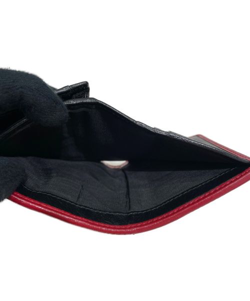 GUCCI（グッチ）GUCCI (グッチ) 2つ折り財布 ブラックの古着・服飾アイテム
