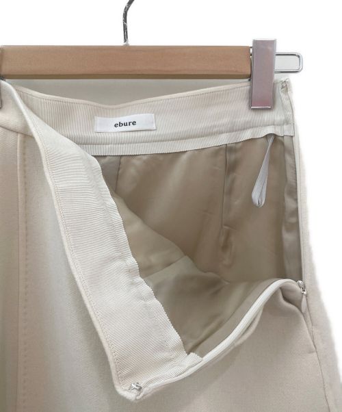 ebure（エブール）ebure (エブール) アシンメトリーウールフレアロングスカート アイボリー サイズ:38の古着・服飾アイテム