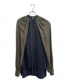 LOEWEロエベ）の古着「Billowing Cape Sleeve Blouse」｜ブラック×カーキ