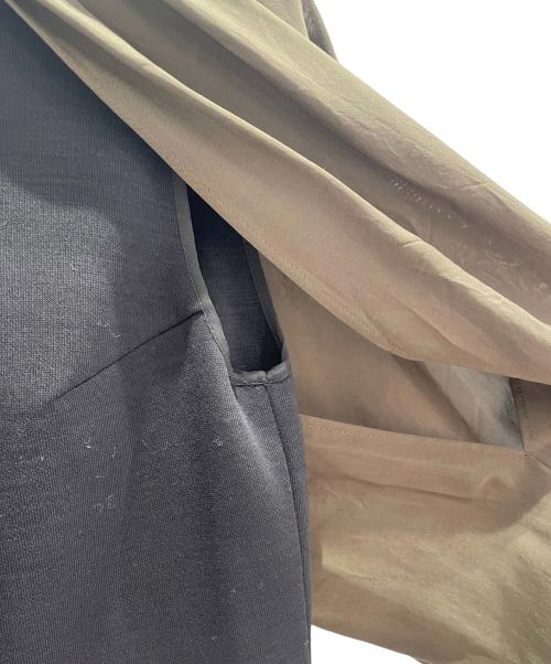 LOEWE（ロエベ）LOEWE (ロエベ) Billowing Cape Sleeve Blouse ブラック×カーキ サイズ:32の古着・服飾アイテム