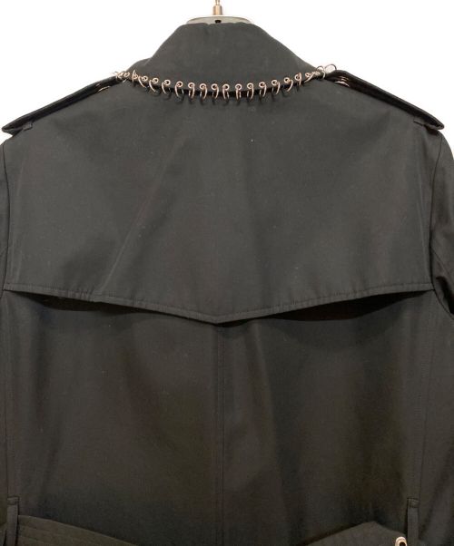 BURBERRY（バーバリー）BURBERRY (バーバリー) リング装飾トレンチコート ブラック サイズ:40の古着・服飾アイテム