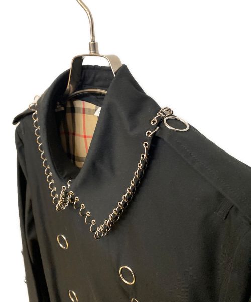 BURBERRY（バーバリー）BURBERRY (バーバリー) リング装飾トレンチコート ブラック サイズ:40の古着・服飾アイテム