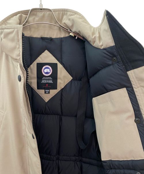 CANADA GOOSE（カナダグース）CANADA GOOSE (カナダグース) トリリウムパーカーダウン ベージュ サイズ:Sの古着・服飾アイテム