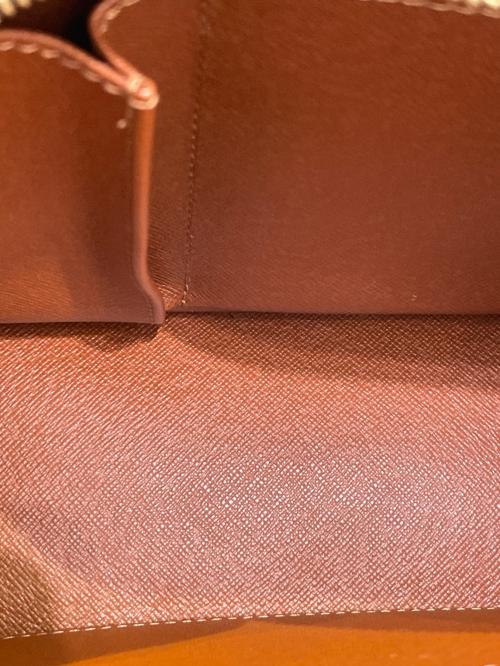 LOUIS VUITTON（ルイ ヴィトン）LOUIS VUITTON (ルイ ヴィトン) シテMM サイズ:MMの古着・服飾アイテム