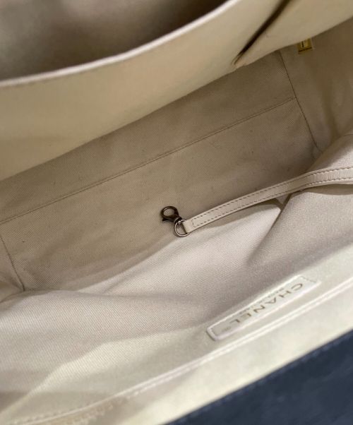 CHANEL（シャネル）CHANEL (シャネル) Rita Dome Tote/リタ ドーム トート ブラック×ゴールドの古着・服飾アイテム