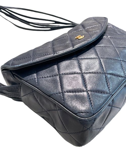 CHANEL（シャネル）CHANEL (シャネル) マトラッセショルダーバッグ ネイビーの古着・服飾アイテム