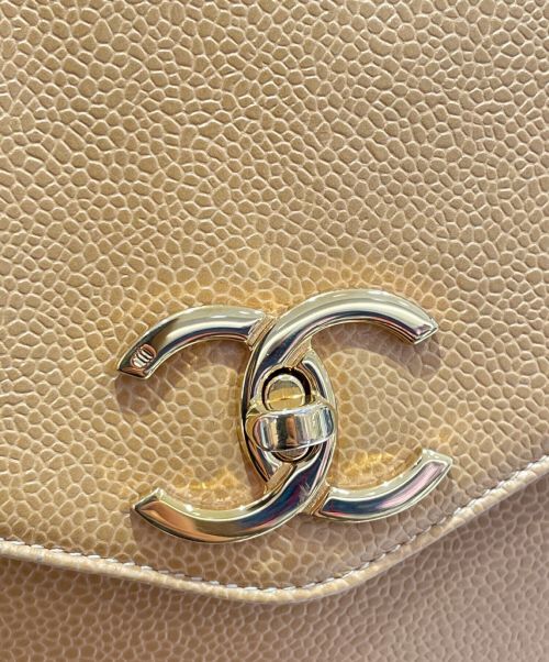CHANEL（シャネル）CHANEL (シャネル) チェーンショルダーバッグ ベージュの古着・服飾アイテム