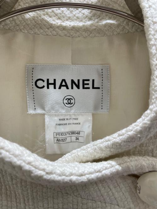 CHANEL（シャネル）CHANEL (シャネル) P51 ツイードココボタン テーラードジャケット ホワイト サイズ:34の古着・服飾アイテム