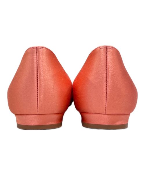 Manolo Blahnik（マノロ ブラニク）Manolo Blahnik (マノロブラニク) フラットパンプス コーラル サイズ: 34 1/2の古着・服飾アイテム