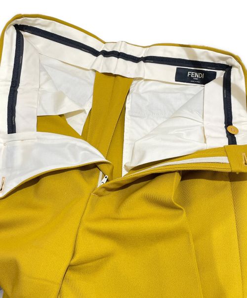 FENDI（フェンディ）FENDI (フェンディ) タックハーフパンツ マスタード サイズ:44の古着・服飾アイテム