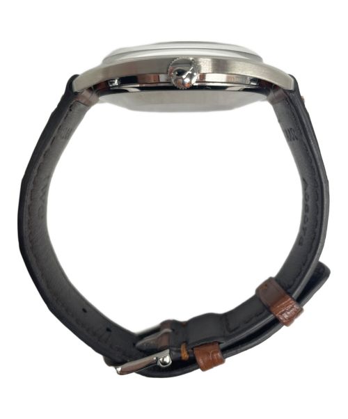 IWC（アイダブリューシー）IWC (アイダブリューシー) オールドインター Ref.1819 シルバー文字盤の古着・服飾アイテム