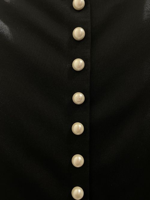 CHANEL（シャネル）CHANEL (シャネル) ココパールボタンフロントブラウス ブラック サイズ:34の古着・服飾アイテム