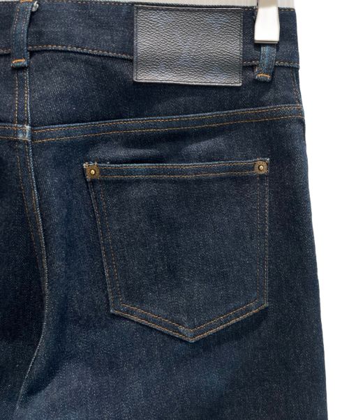 LOUIS VUITTON（ルイ ヴィトン）LOUIS VUITTON (ルイ ヴィトン) モノグラムレザーパッチスリムデニムパンツ インディゴ サイズ:26の古着・服飾アイテム
