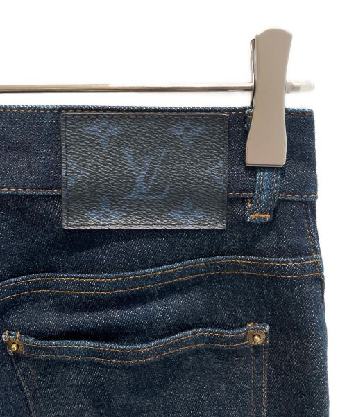LOUIS VUITTON（ルイ ヴィトン）LOUIS VUITTON (ルイ ヴィトン) モノグラムレザーパッチスリムデニムパンツ インディゴ サイズ:26の古着・服飾アイテム