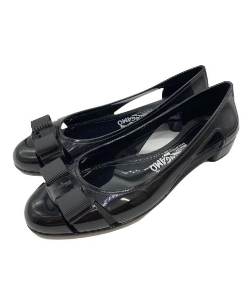 Salvatore Ferragamo（サルヴァトーレ フェラガモ）Salvatore Ferragamo (サルヴァトーレ フェラガモ) ラバーフラットシューズ ブラック サイズ:7の古着・服飾アイテム