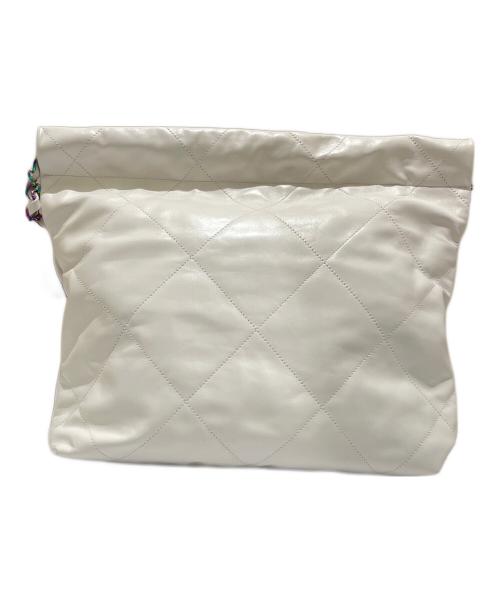 CHANEL（シャネル）CHANEL (シャネル) シャネル22 / チェーンショルダーバッグ ホワイトの古着・服飾アイテム