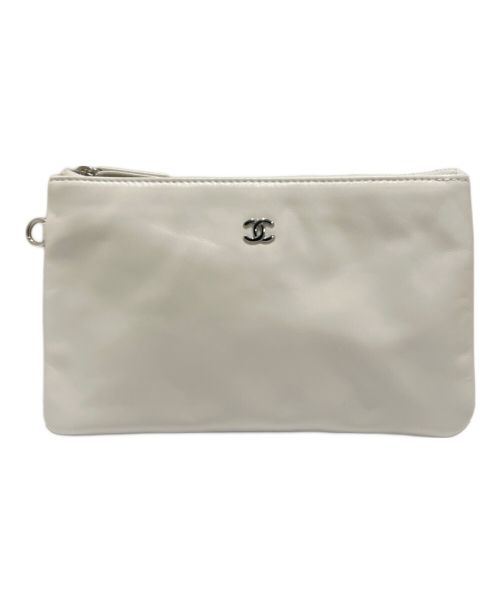 CHANEL（シャネル）CHANEL (シャネル) シャネル22 チェーンショルダーバッグ 2024年クルーズコレクション ホワイトの古着・服飾アイテム